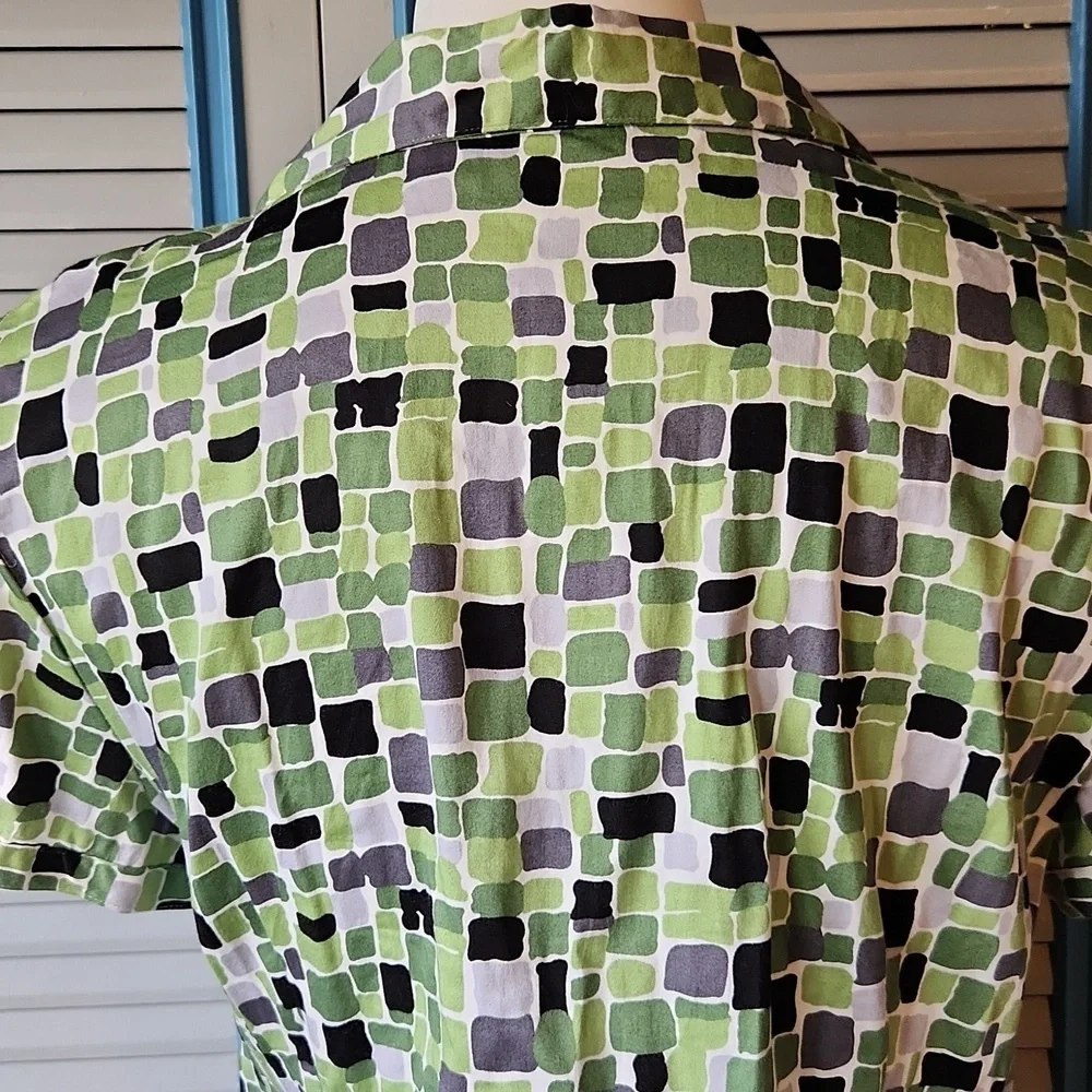 Apt. 9 Green Geometric Faux Wrap Top